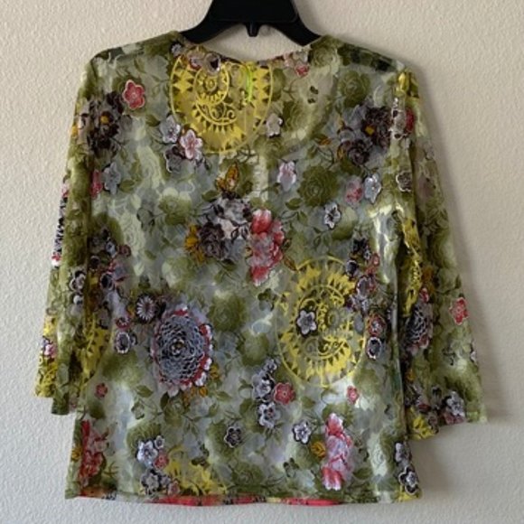 Graphic Top with Lace Back and Sleeves - Picture 2 of 2